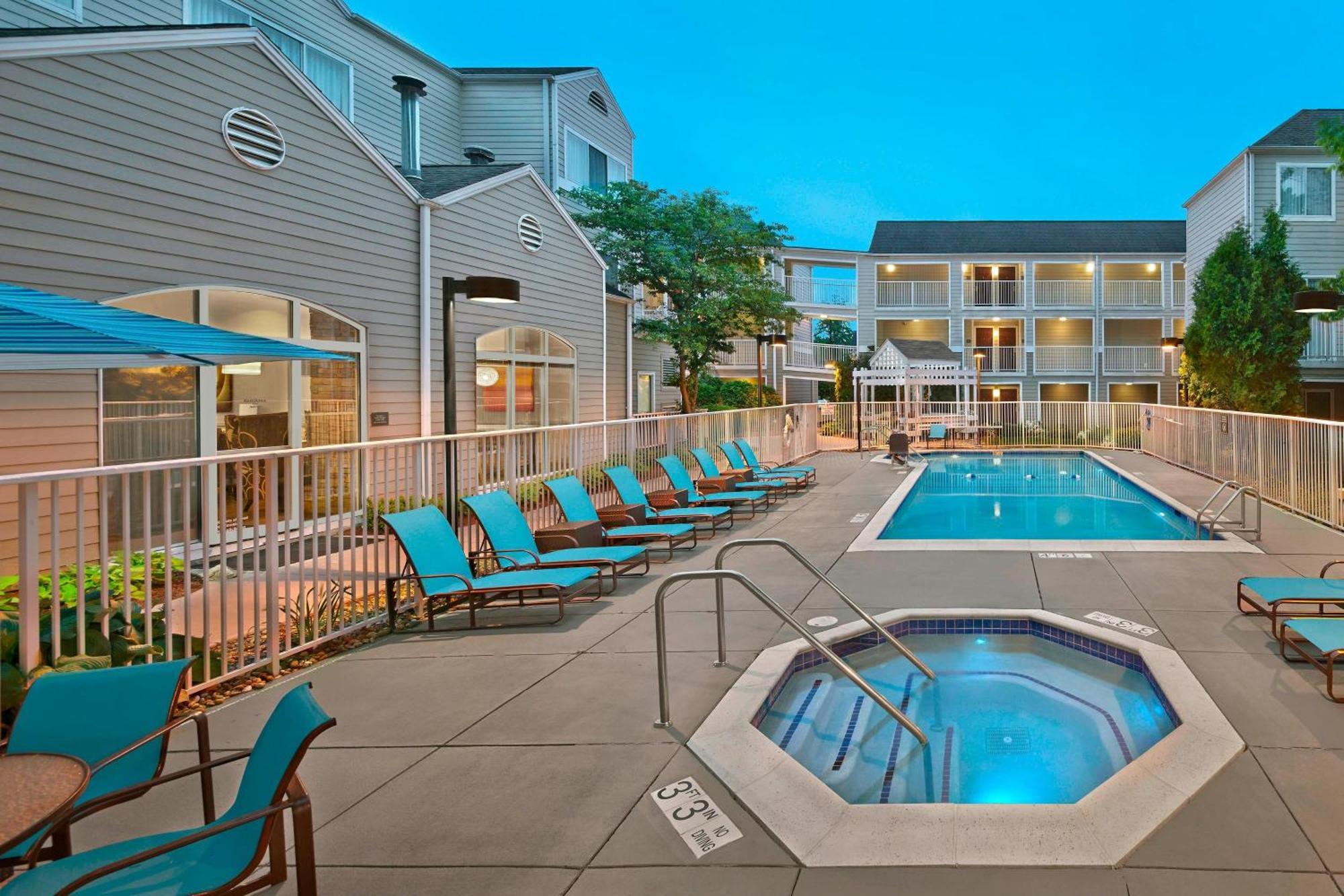 Residence Inn Boston Tewksbury/Andover Exterior foto